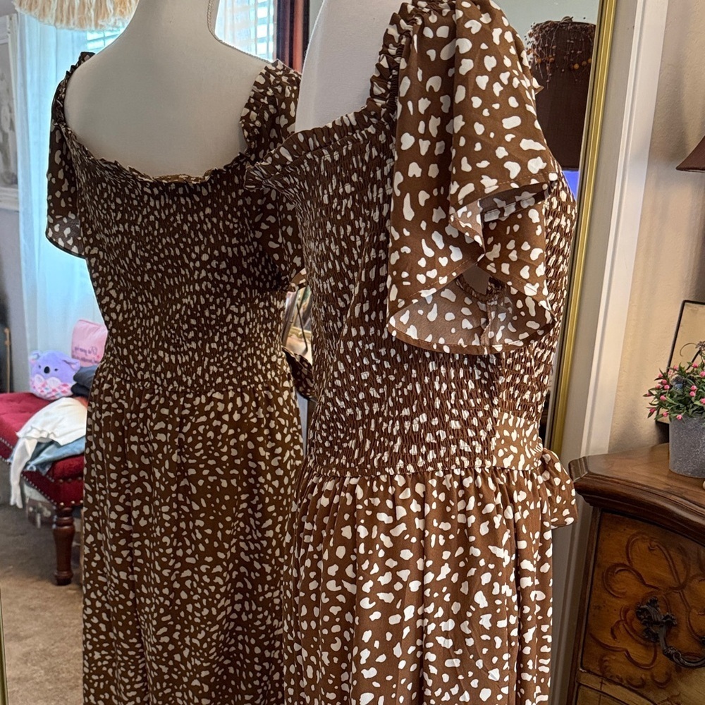 Oddly Brown & Cream Smocked Faux Button Front Jumpsuit - Size XL - Picture 5 of 15